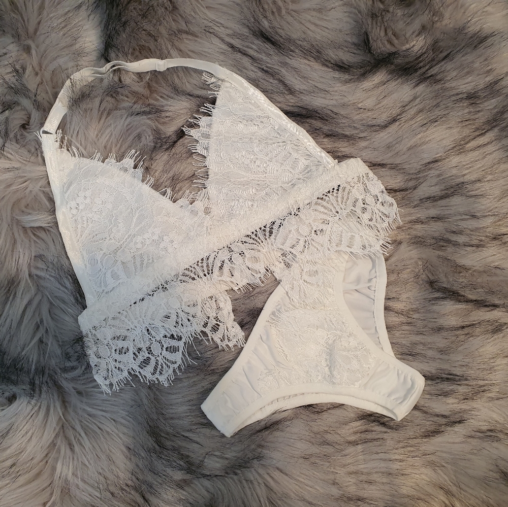 White Lace Bralette (Set)